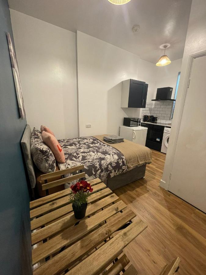 Wonderful Fully-Equipped Studio Near Central London 8 Экстерьер фото