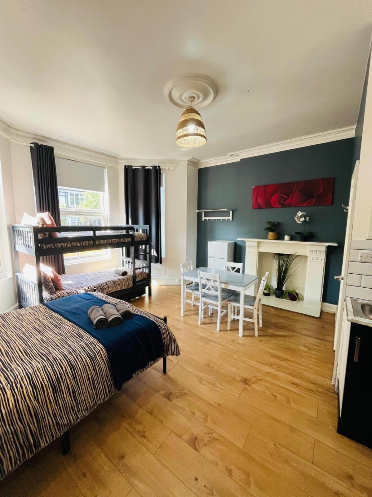 Wonderful Fully-Equipped Studio Near Central London 8 Экстерьер фото
